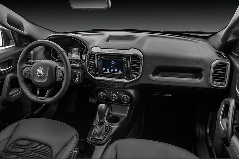 Fiat Toro Blackjack (Foto: Divulgação) — Foto: Auto Esporte