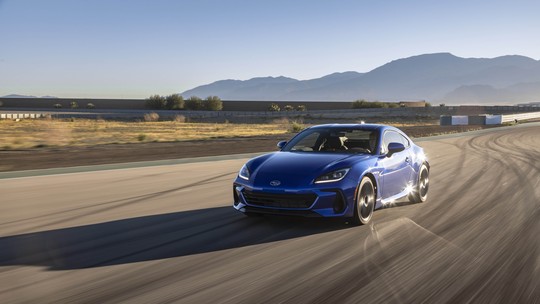 Novo Subaru BRZ mantém tração traseira, é 250 kg mais leve que o WRX e antecipa o melhor Toyota do mundo