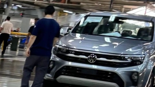 Flagra: nova VW Amarok terá traços de Saveiro e chega ao Brasil em 2024