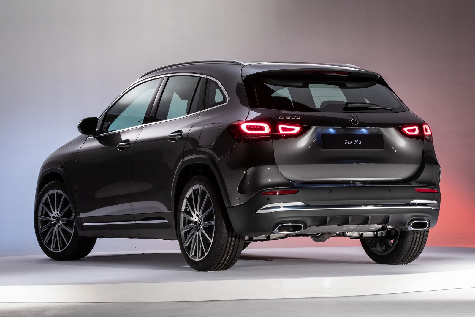 Mercedes-Benz GLA 200 AMG Line — Foto: Divulgação