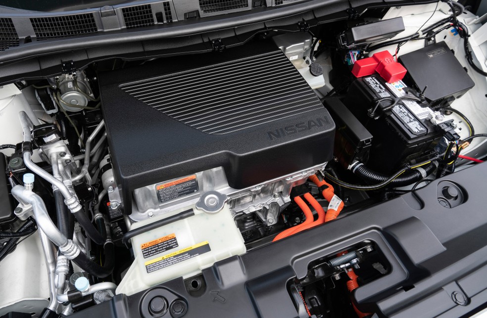 Motor elétrico do Nissan Leaf tem cerca de 50 partes móveis, contra 350 de um propulsor convencional — Foto: Divulgação/Nissan