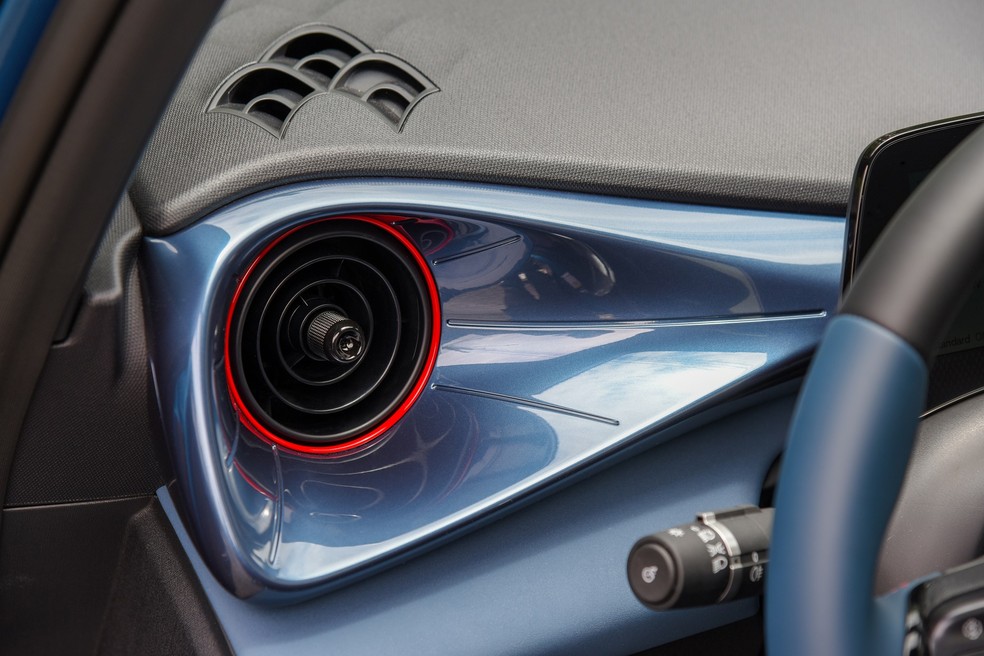 Boa montagem e variedade de materiais dão um torque de requinte à cabine — Foto: Murilo Góes/Autoesporte