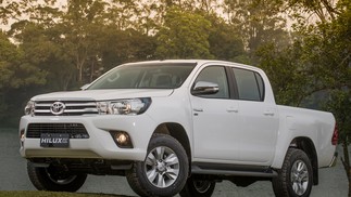 Toyota Hilux e SW4 ganham motor flex no Brasil