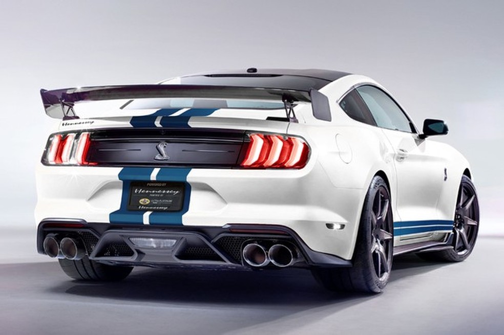 Não há grandes modificações de estilo em relação ao GT500 original (Foto: Divulgação) — Foto: Auto Esporte