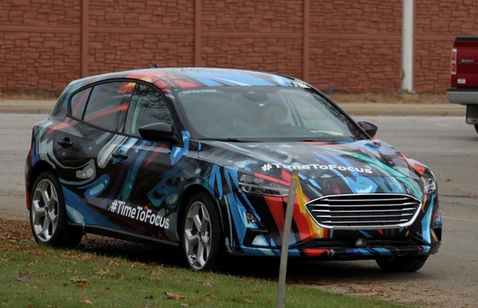 Novo Ford Focus é flagrado (Foto: Automedia) — Foto: Auto Esporte