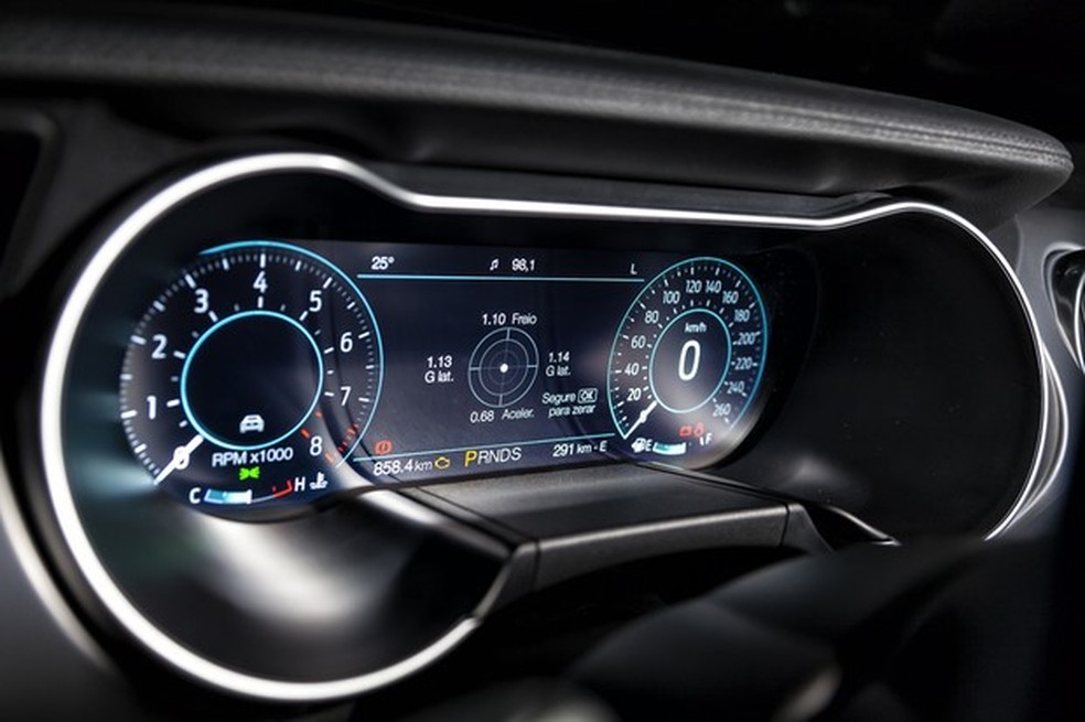 Ford Mustang GT Premium V8 (Foto: Leo Sposito/Auto News Brasil) — Foto: Auto Esporte
