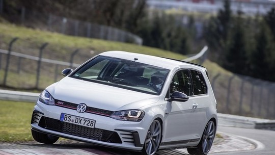 Volkswagen lança novo Golf GTI Clubsport S com recorde em Nurburgring