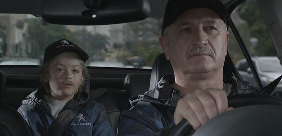 Felipão participa de campanha da Peugeot (Foto: Divulgação) — Foto: Auto Esporte