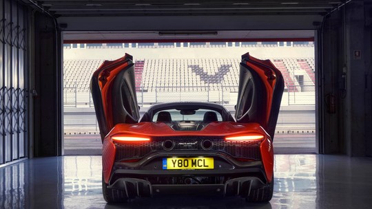 
McLaren híbrido e com pneu "inteligente" chega ao Brasil por R$ 2,7 milhões
