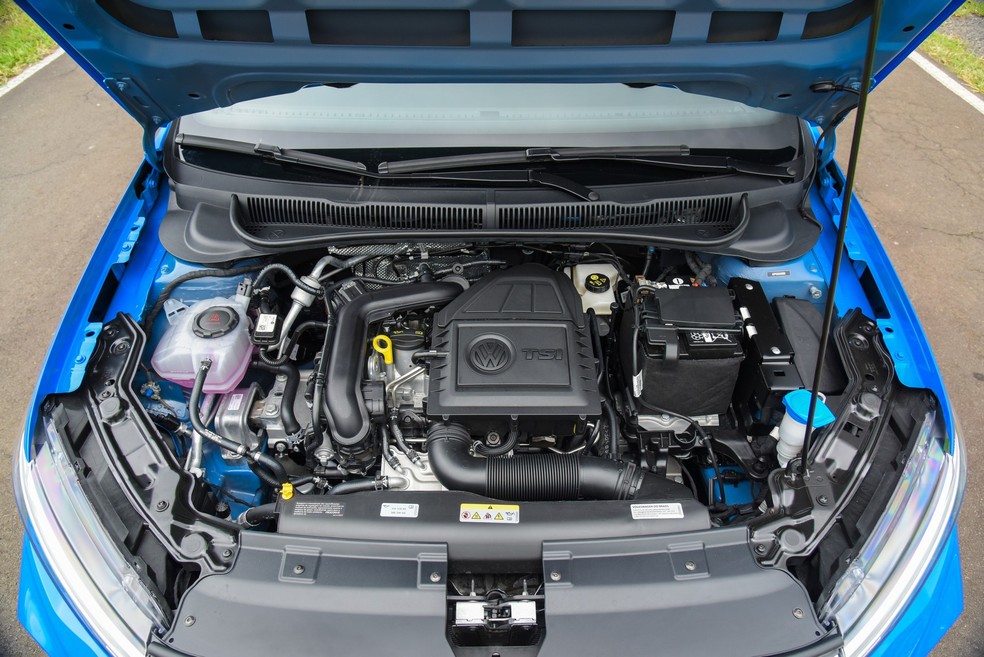 Volkswagen Nivus continua sendo equipado com motor 1.0 turboflex de três cilindros em linha com injeção direta — Foto: Murilo Goes/Auto News Brasil