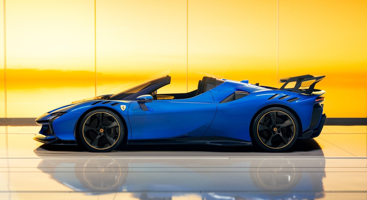 Ferrari SF90 XX de 1.030 cv é esportivo de pista que pode andar na rua