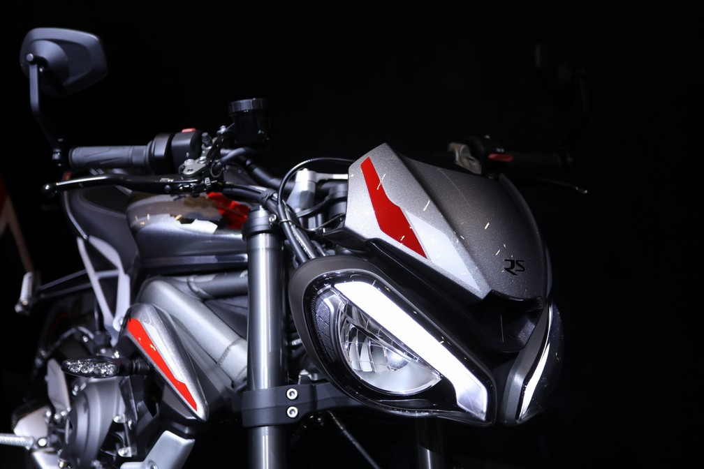 Triumph Street Triple RS — Foto: Fabio Tito/G1