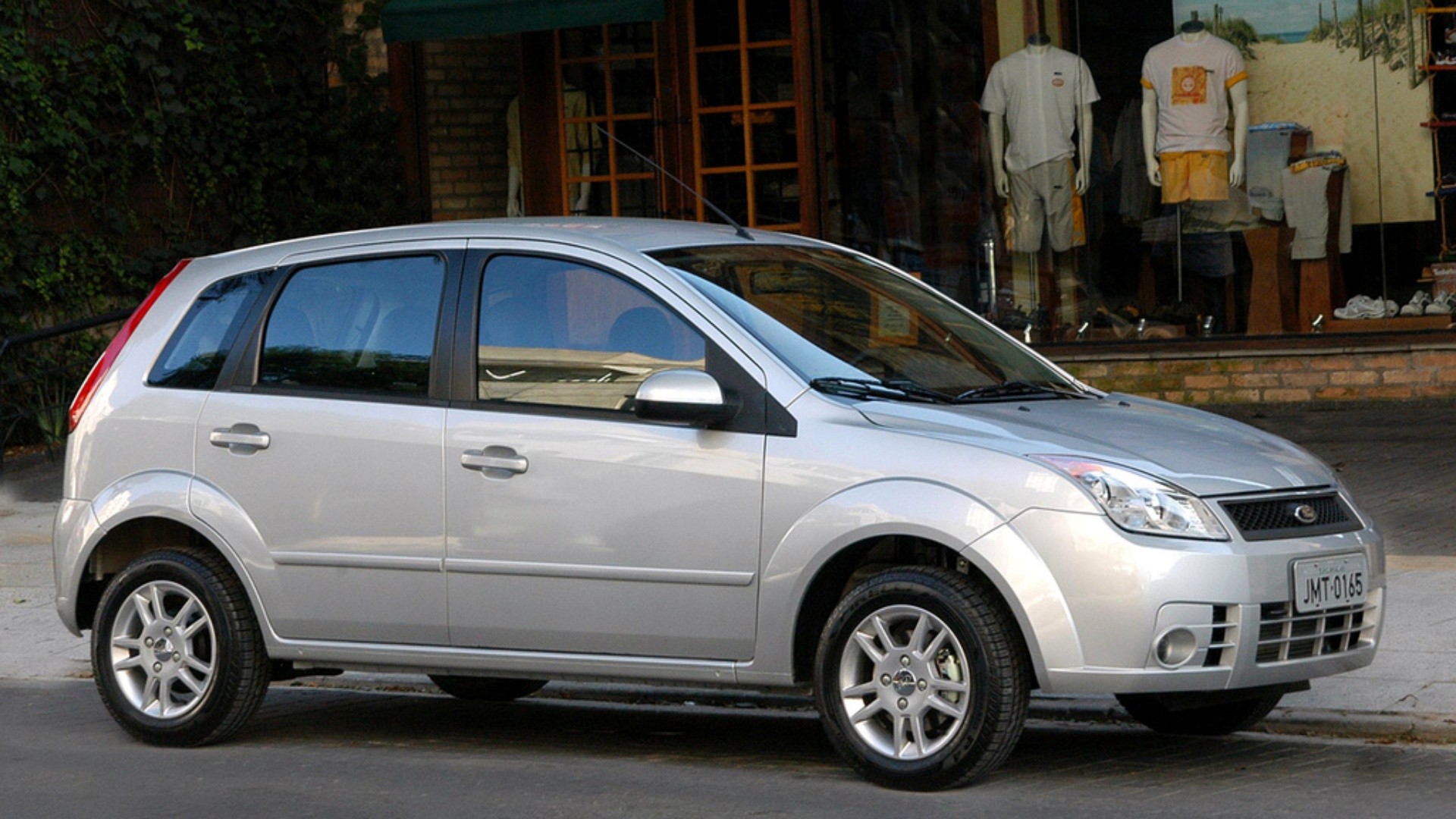 5 carros usados que, mesmo muito rodados, ainda valem a pena em 2026