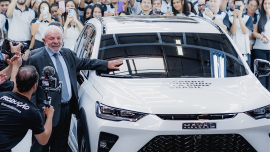 Os maiores escândalos e fatos marcantes da indústria automotiva em 2025