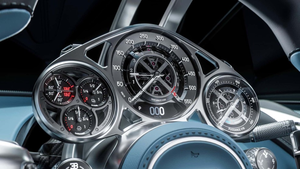 O painel de instrumentos do Bugatti Tourbillon está acoplado ao volante — Foto: Divulgação