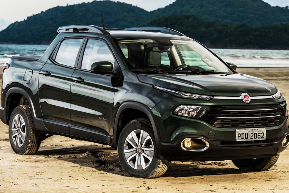 A Fiat Toro Freedom desta lista tem médias próximas de 8 km/l na cidade e 10 km/l na estrada — Foto: Divulgação/Fiat