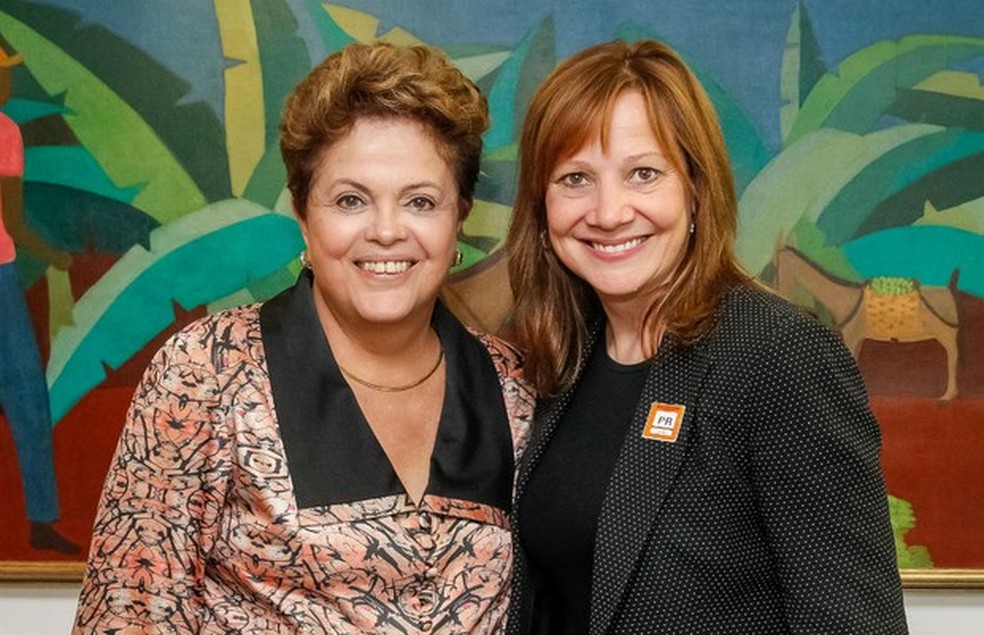 Em cerimônia com a presidente Dilma Rousseff, CEO Mary Barra anuncia investimentos da GM no Brasil (Foto: Divulgação) — Foto: Auto Esporte