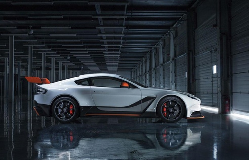Aston Martin Vantage GT12 (Foto: Divulgação) — Foto: Auto Esporte