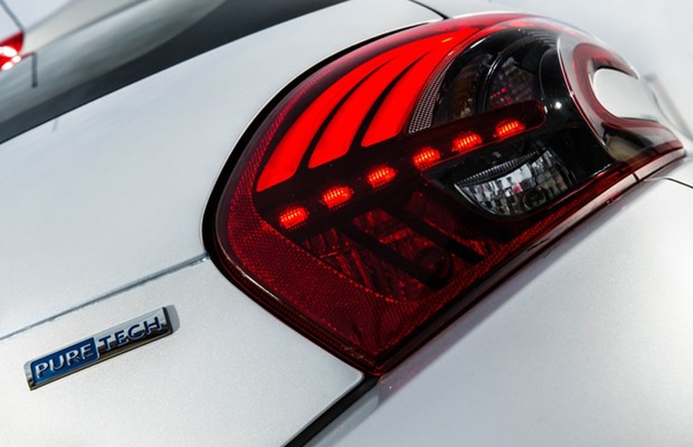 Peugeot 208 1.2 Allure manual (Foto: Divulgação) — Foto: Auto Esporte