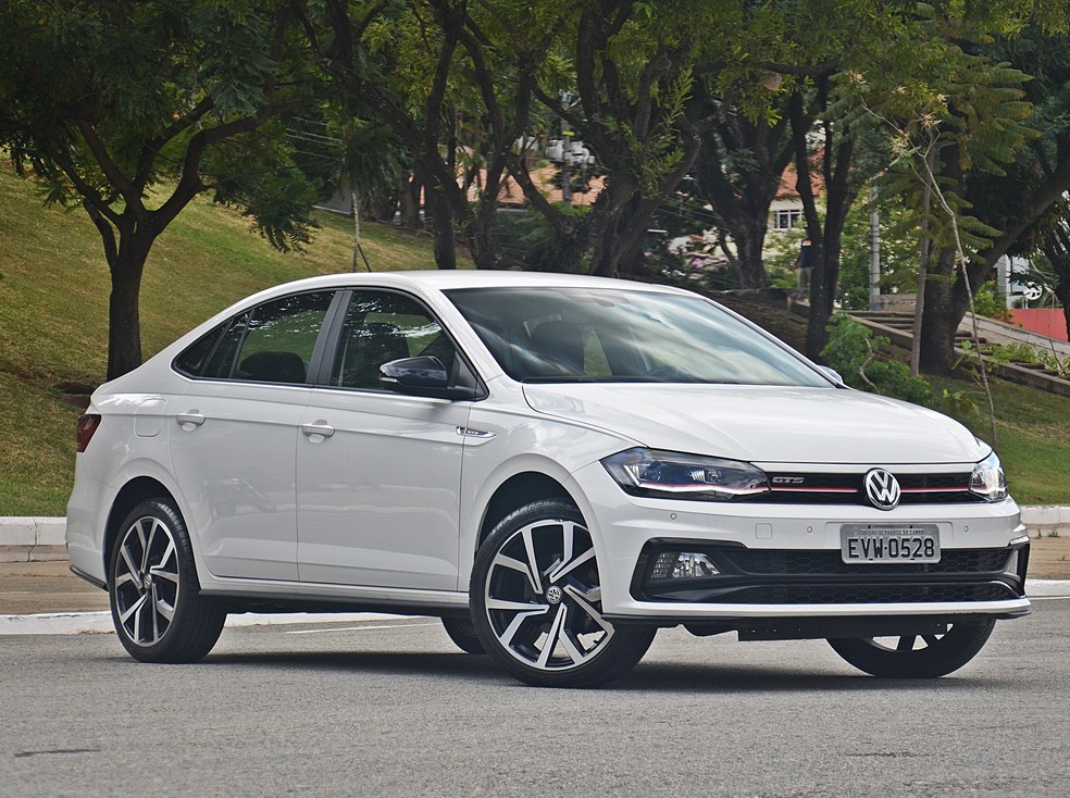 Após novo aumento, Volkswagen Virtus GTS já passa dos R$ 130 mil — Foto: André Schaun/Autoesporte