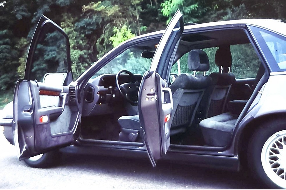 Ao abrirem-se as portas, um convite ao conforto e sofisticação — Foto: Auto News Brasil/Acervo MIAU