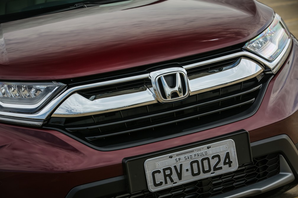 Honda CR-V 2018 tem grade dianteira com fechamento ativo — Foto: Honda/Divulgação