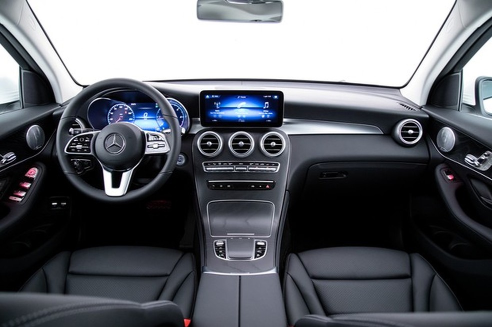 O interior tem painel digital e central multimídia de nova geração (Foto: Divulgação) — Foto: Auto Esporte