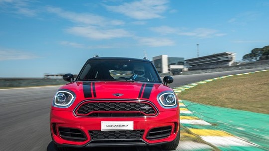 Mini JCW Countryman ALL4 chega ao Brasil por R$ 213.950