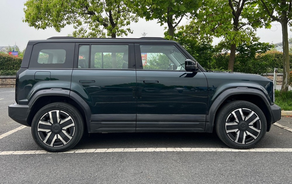 Jaecoo 6 é elétrico com porte de Defender que deve vir ao Brasil; conheça