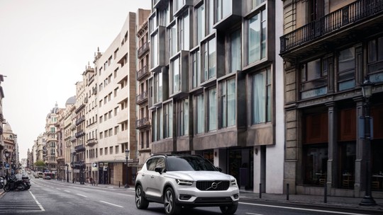 Novo XC40 é o híbrido de entrada da Volvo que chega na pré-venda por R$ 229.950