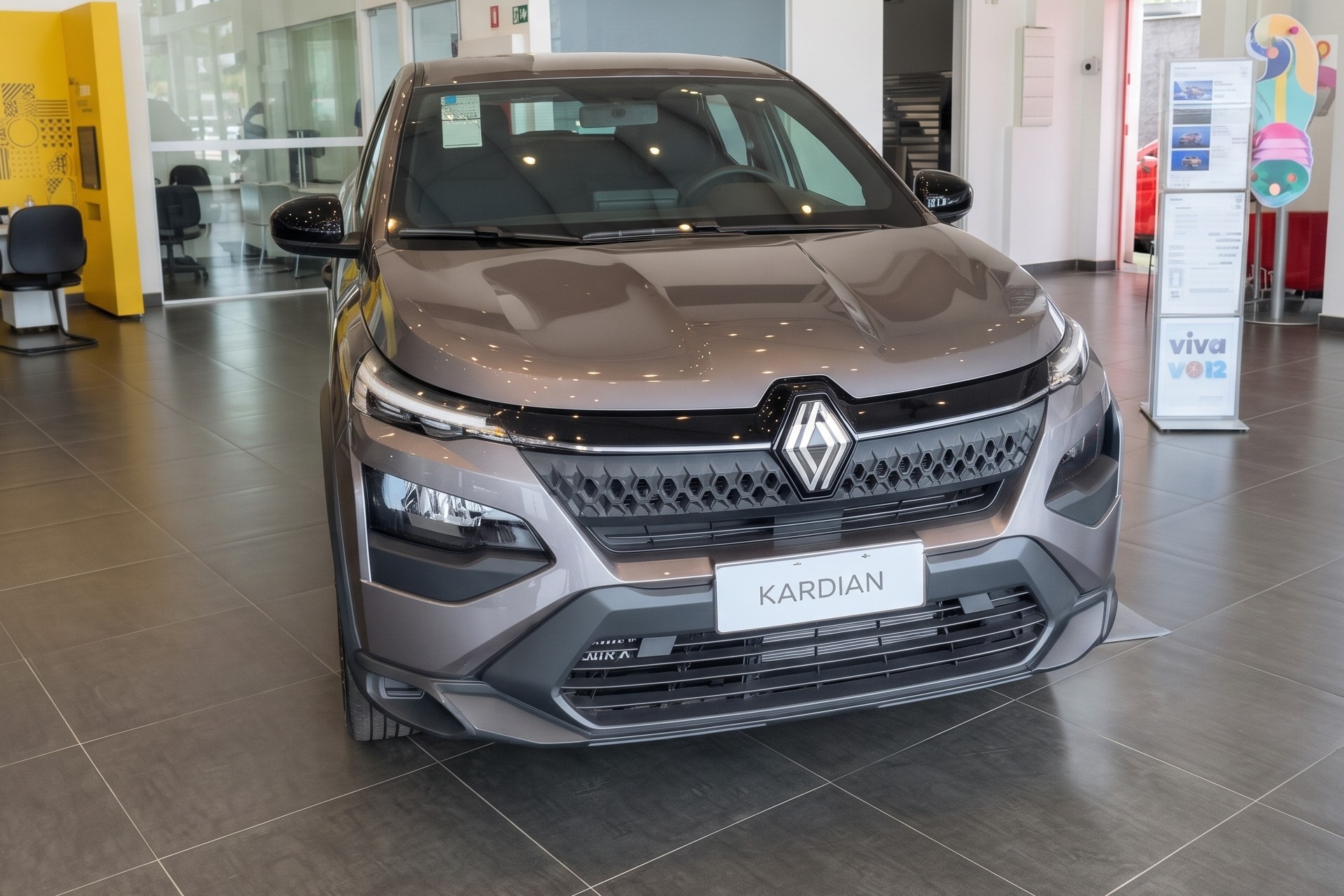 Renault Kardian Vibe 2027 é versão turbo de R$ 100 mil mais barata que Tera MPI