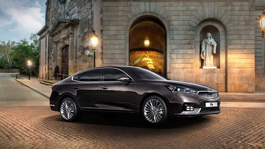 Kia divulga novas imagens e especificações do Cadenza 2017 