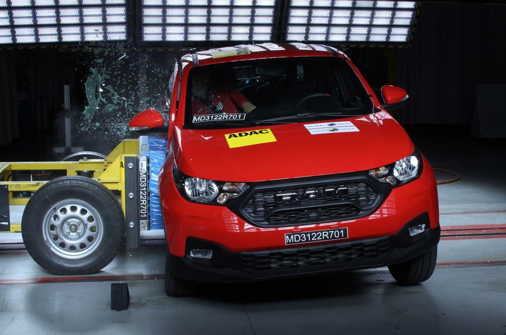 Fiat Strada garantiu apenas uma estrela em teste de segurança — Foto: Divulgação
