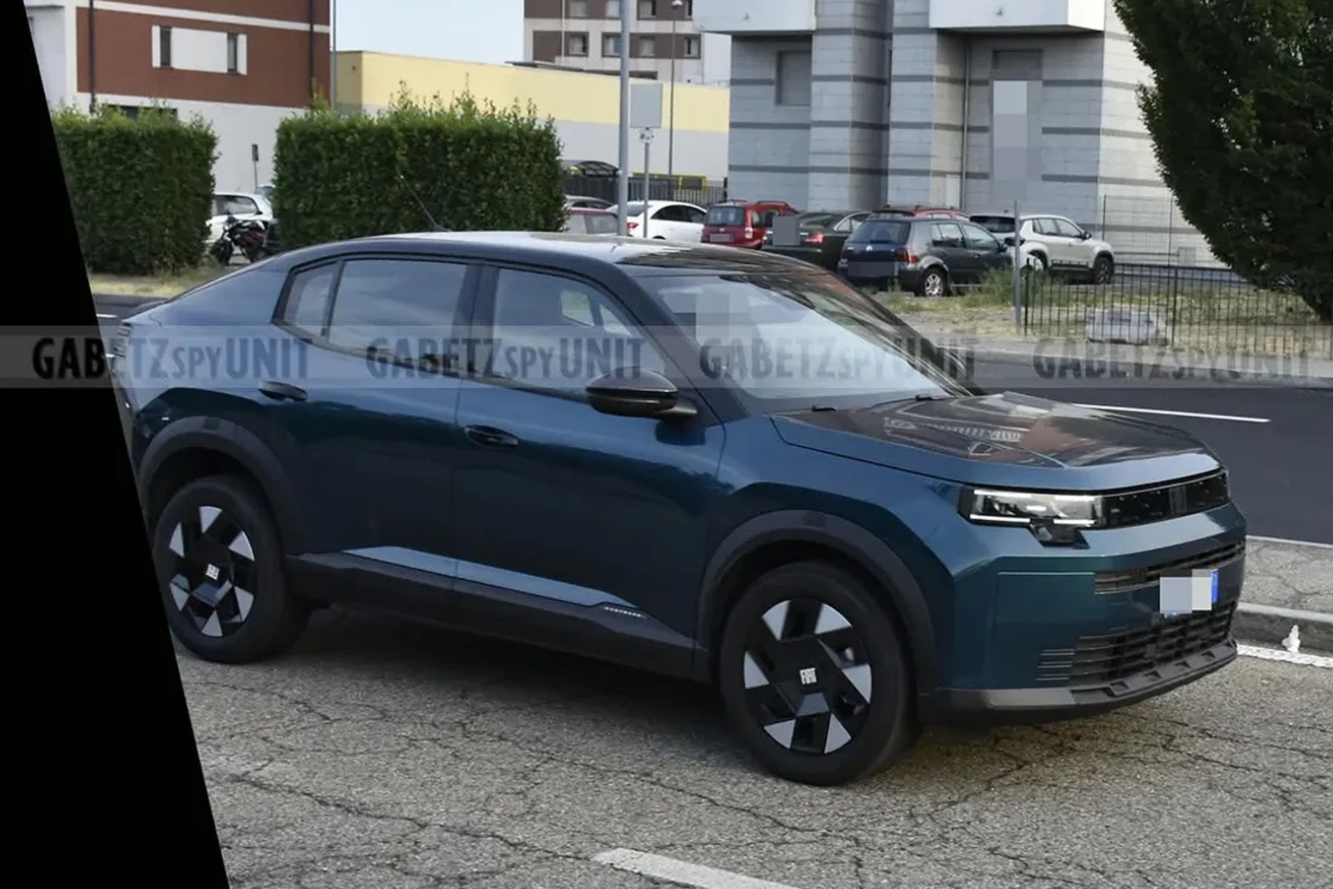 Flagra: novo Fiat Fastback terá versão mais simples nem tão basicona assim
