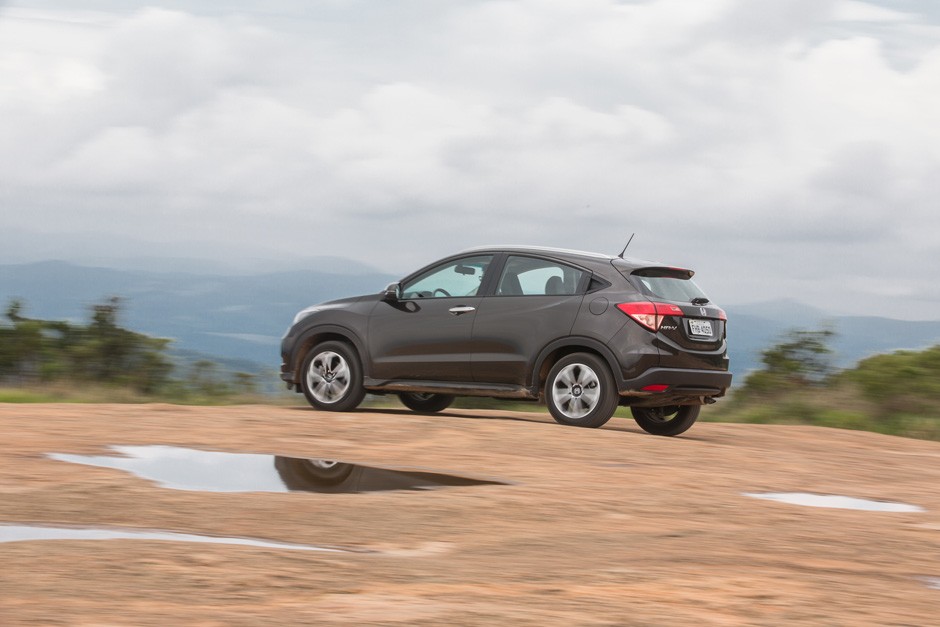 Comparativo: Honda HR-V enfrenta Jeep Renegade