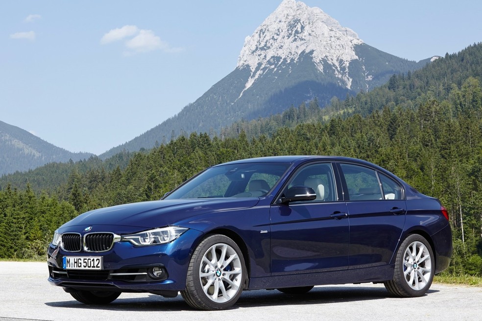 BMW Série 3 2016 é opção bem acabada e luxuosa — Foto: Divulgação