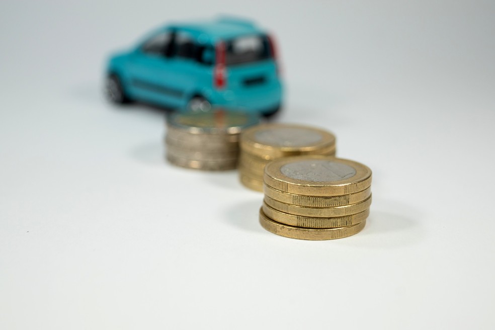 Queda nas vendas de bens duráveis, como automóveis, é efeito colateral em tempos de taxa de juros alta — Foto: Auto News Brasil