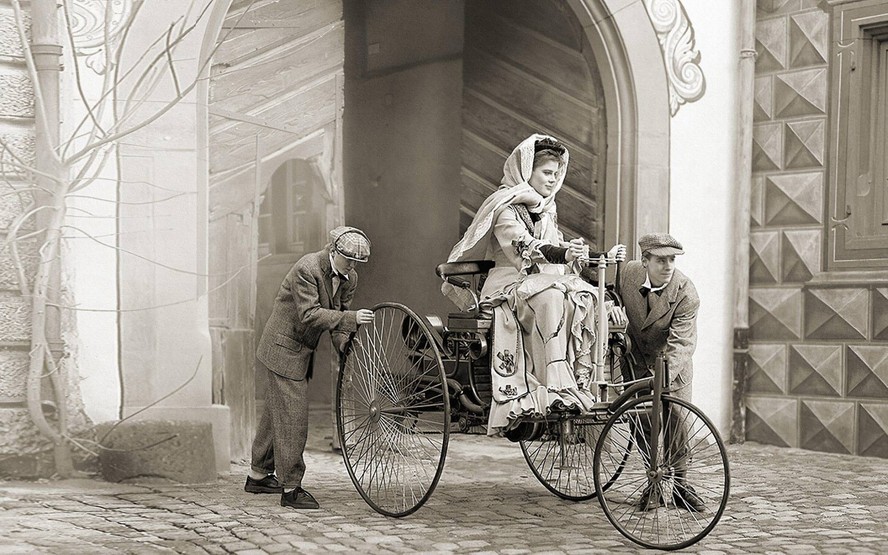 A Revolução de Bertha Benz: Desafiando Convenções e Padrões de uma Época