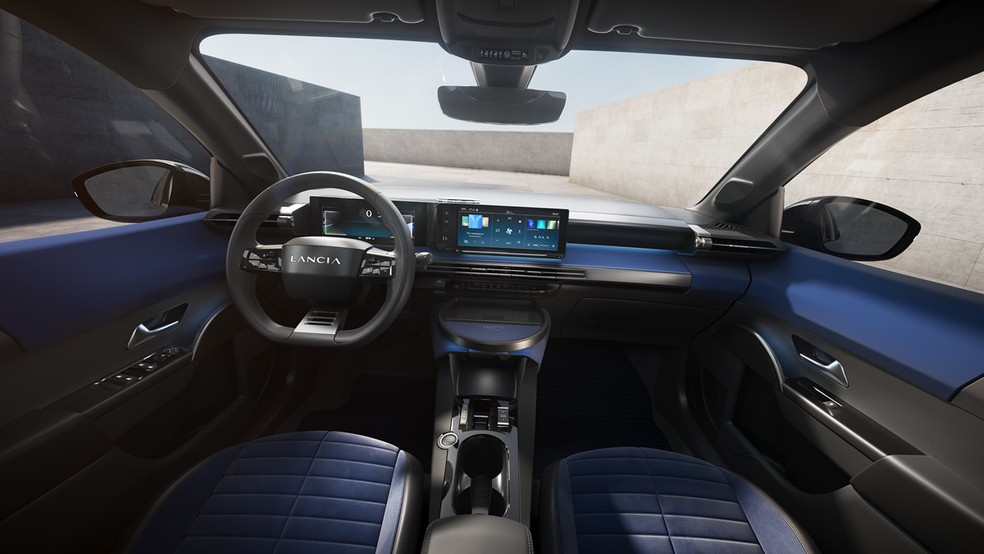 Lancia Ypsilon por dentro também parece bastante o 208 — Foto: Divulgação