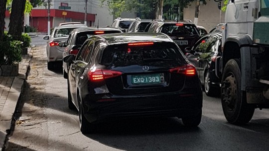Novo Mercedes-Benz Classe A é flagrado em testes finais no Brasil