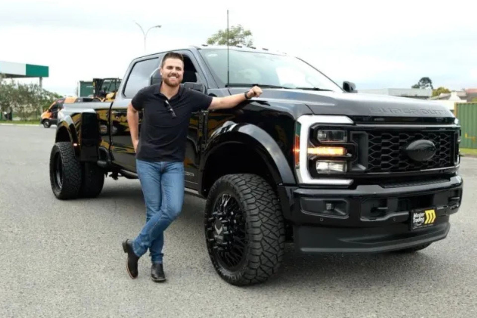 Cantor Zé Neto compra picape gigantesca da Ford por R$ 1,5 milhão; conheça