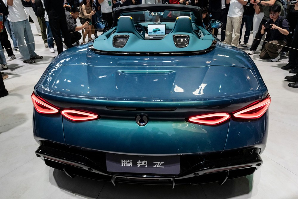 Denza Z: novo carro do 007 é conversível elétrico de 1.014 cv e vem ao ...