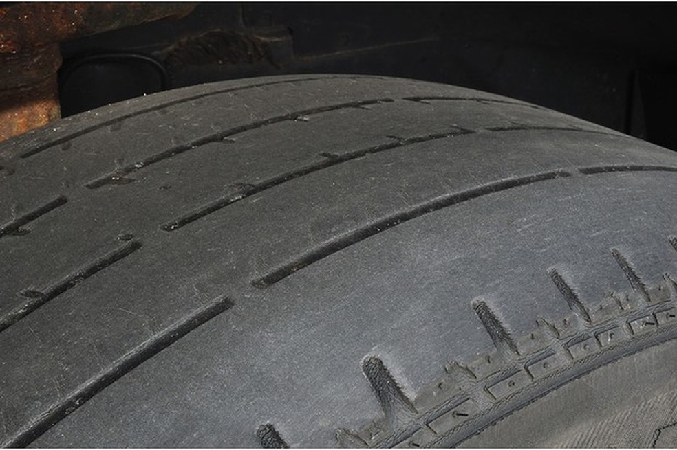 Cuidado com os pneus antes de pegar a estrada é fundamental (Foto: Shutterstock) — Foto: Auto Esporte