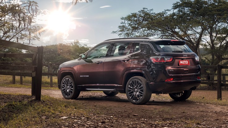 Jeep Compass Série S - Discreto: Versão tem peças pintadas e detalhes com acabamento fosco