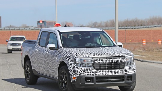 Picape Ford Maverick aparece com pouca cobertura e porte de Ranger