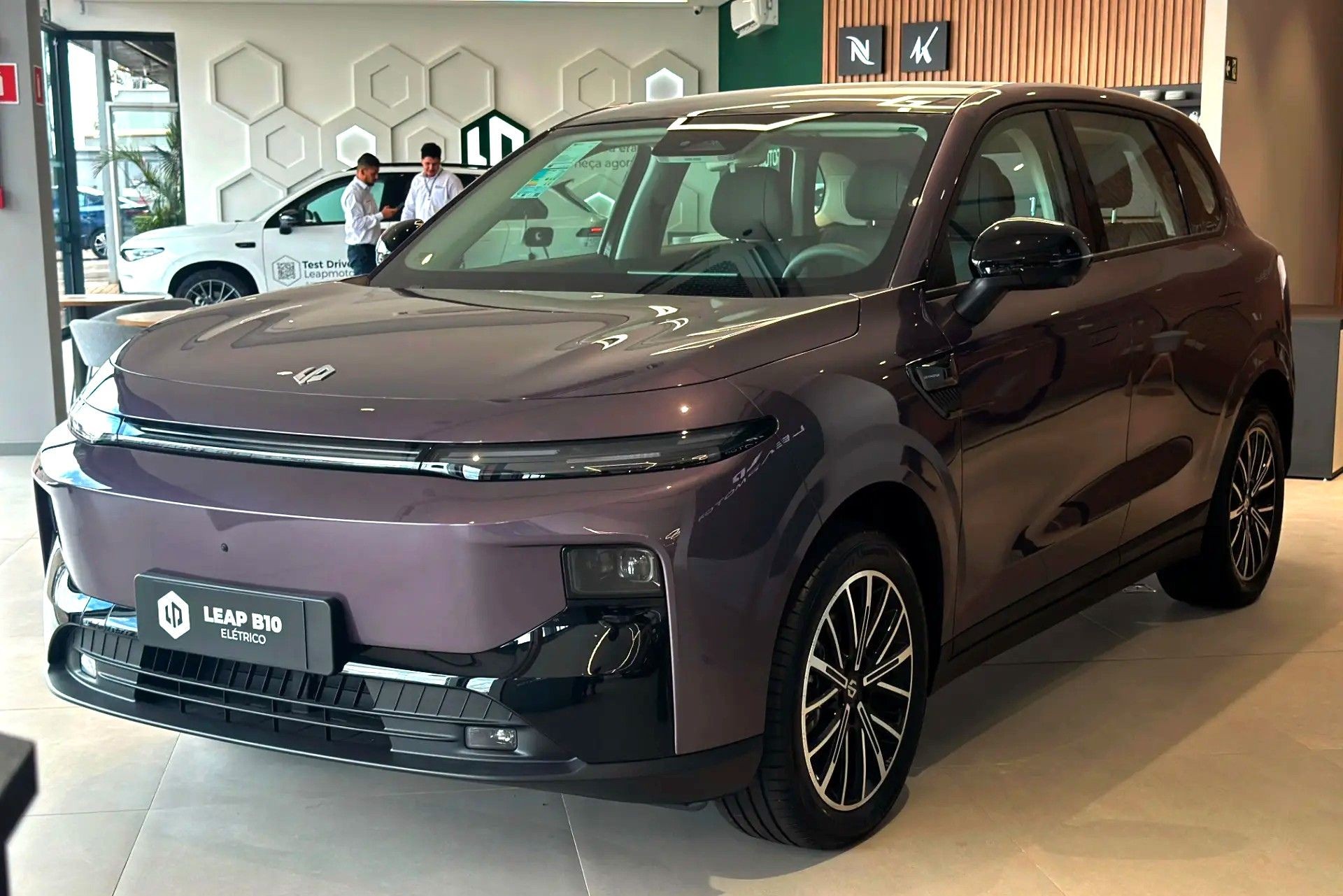 Leapmotor B10 tem até R$ 30 mil de desconto para vendas diretas
