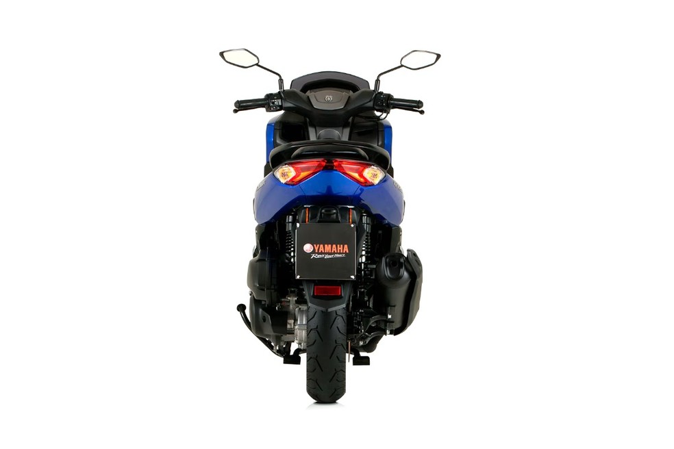 Yamaha NMax Connected 160 ABS: altura do assento é de 76,5 cm — Foto: Divulgação