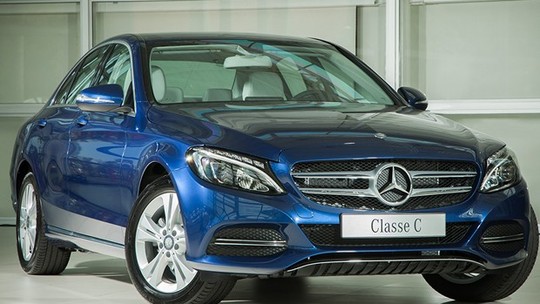 Mercedes convoca recall do Classe C por falha na bateria