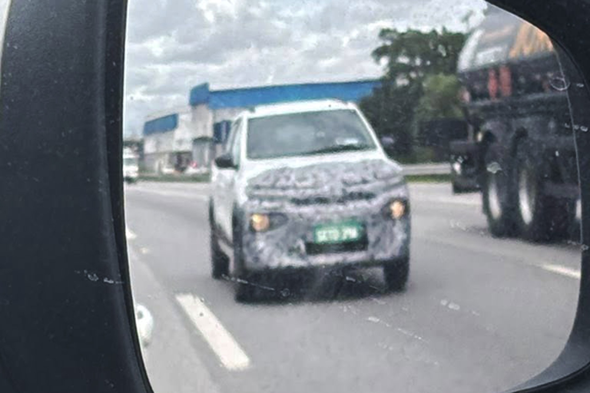 Flagra: novo Renault Kwid 2027 vai mudar mais por dentro que por fora