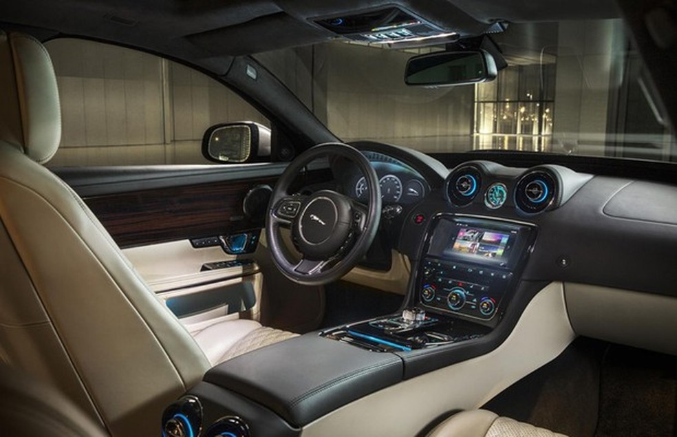Jaguar XJ 2016 (Foto: Divulgação) — Foto: Auto Esporte